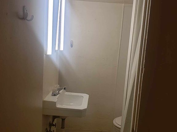 5th image of 7 E Pleasant St #1