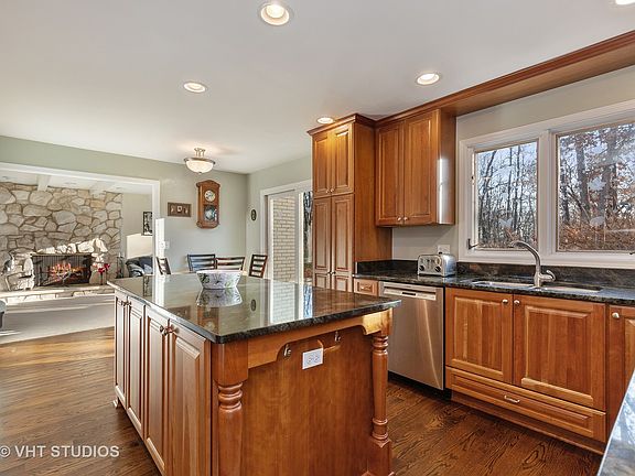 5th image of 1267 Oak Trail Dr