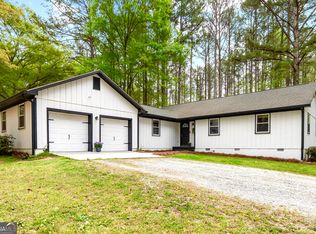 1177 Bob Smith Rd, Sharpsburg, GA 30277