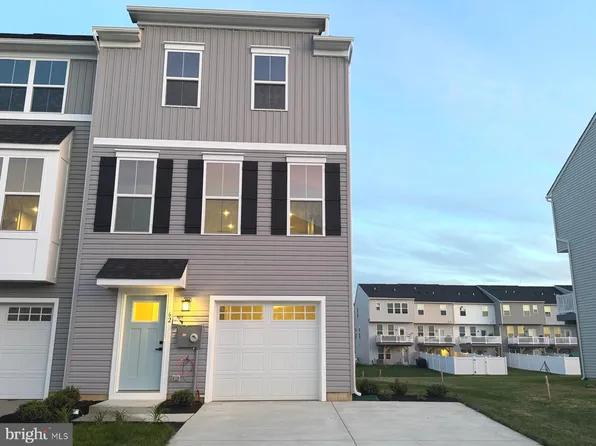 62 Spyglass Hi Dr, Williamstown, NJ 08094