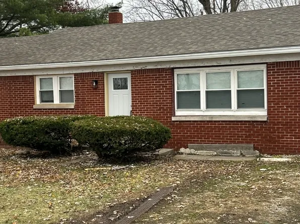 909 N Sadlier Dr, Indianapolis, IN 46219