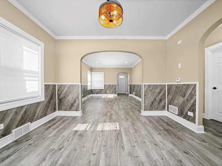 14341 University Ave — Photo 5