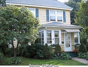 Sun-Filled Spring Glen Colonial!