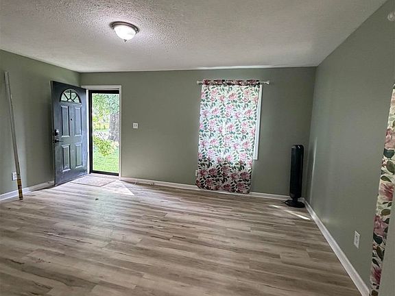 2nd image of 3507 Grissom Way
