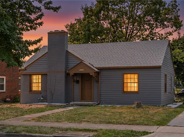 2421 Rugby Rd, Dayton, OH 45406