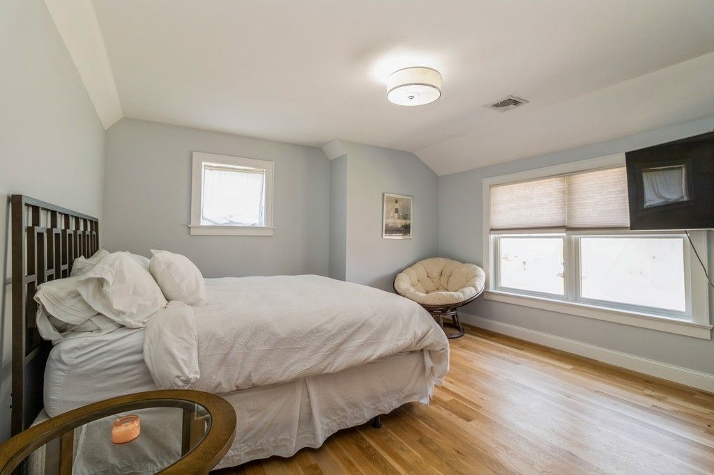  Bedroom two with en-suite bath