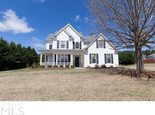 107 Meadows Dr, Senoia, GA 30276