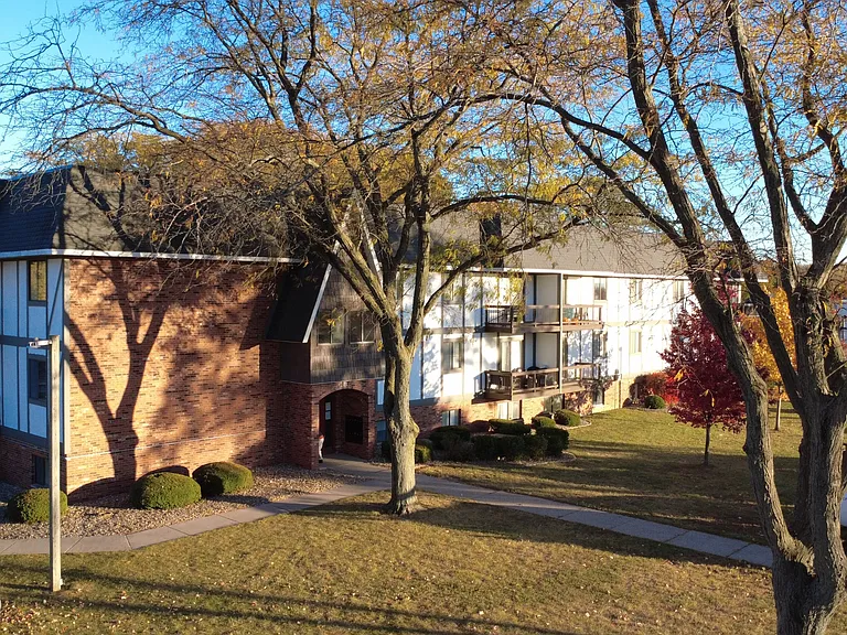 12300 N Brentfield Dr — Photo 4
