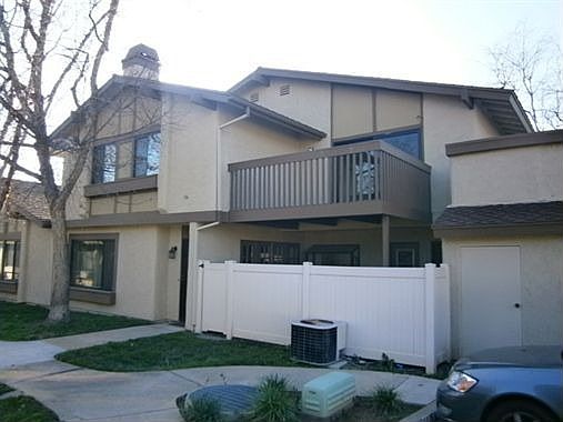 1st image of 878 Thornwood St