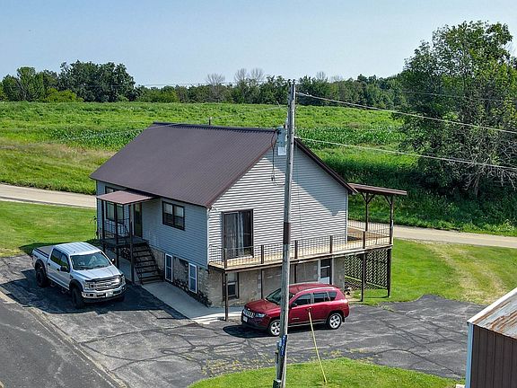 4th image of 21201 County Road Ave