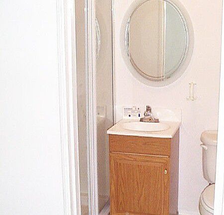 Rental Bath Shower to the left