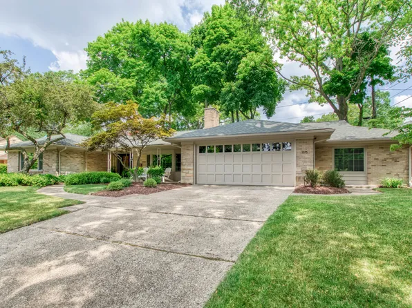 1575 Mackinaw Rd SE, Grand Rapids, MI 49506