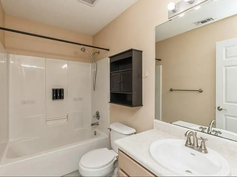 9637 Leeward Way — Photo 12