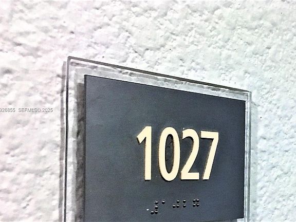 3rd image of 1000 West Ave APT 1027