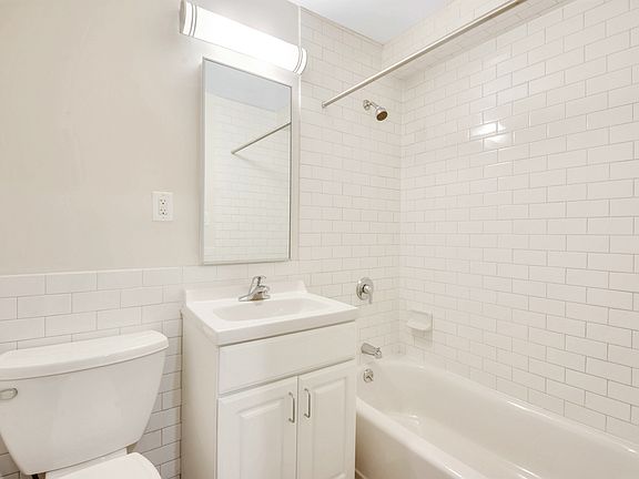 5th image of 22 Van Buren St #A