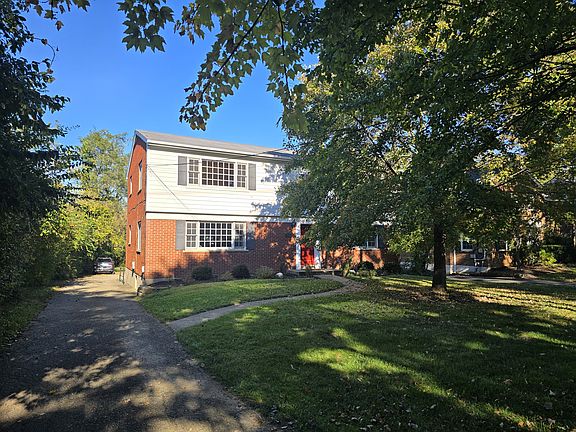 3rd image of 7894 Cooper Rd #2