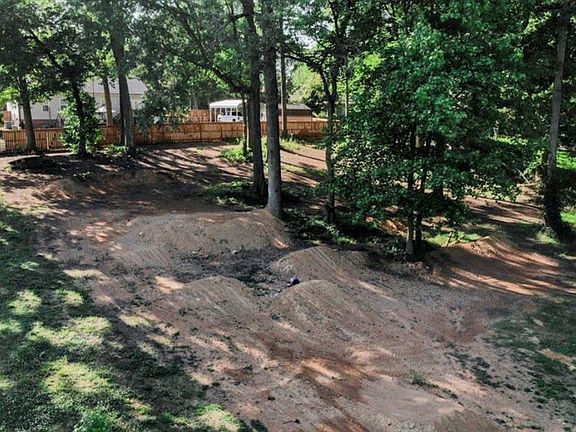 4th image of 10960 Randleman Rd