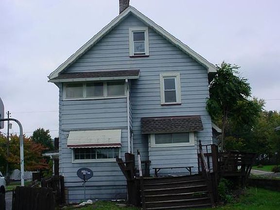 2nd image of 443 W Liberty St