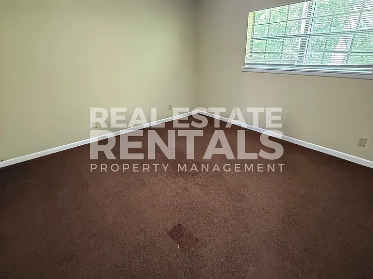 510 Newman Ln #17 — Photo 6