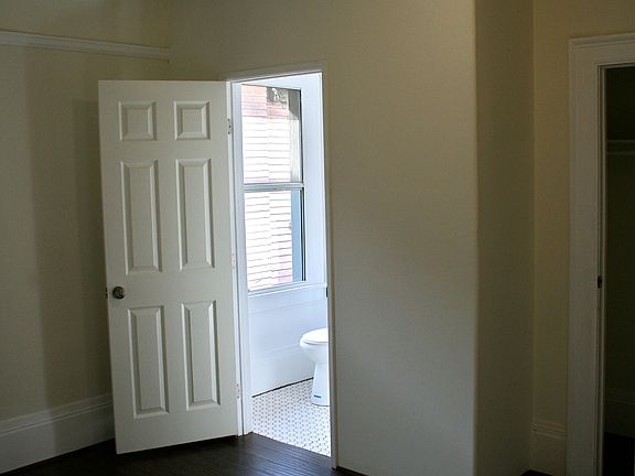 5th image of 1031 S Bonnie Brae St