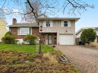 29 Mohawk Rd, Yonkers, NY 10710