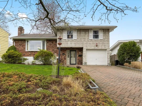 29 Mohawk Road, Yonkers, NY 10710