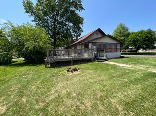 505 S 3rd St, Greenville, IL 62246