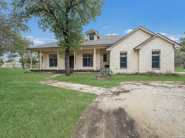 1903 ACORN CT, Adkins, TX 78101