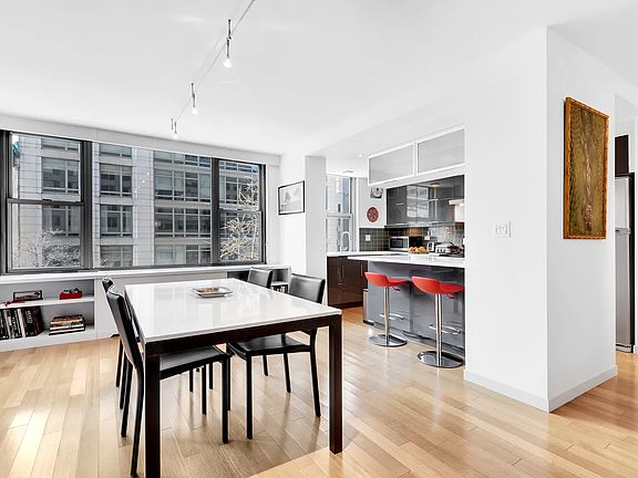2nd image of 500 E 83rd St APT 4C
