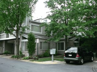 9824 Dockside Ter, Gaithersburg, MD 20886