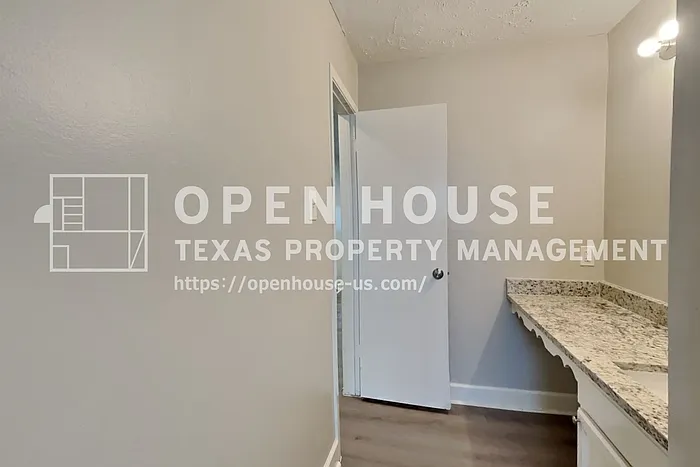 7334 Skybright Ln — Photo 16