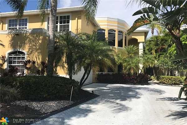 Home For Sale In Wedgwood