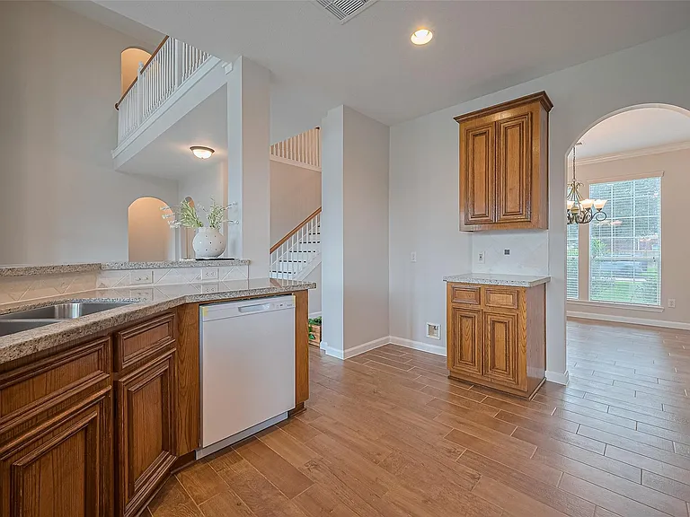 20834 Avery Cove Ln — Photo 16