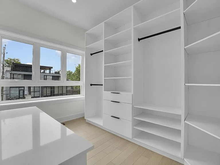 372 Berkley Ave #A — Photo 14