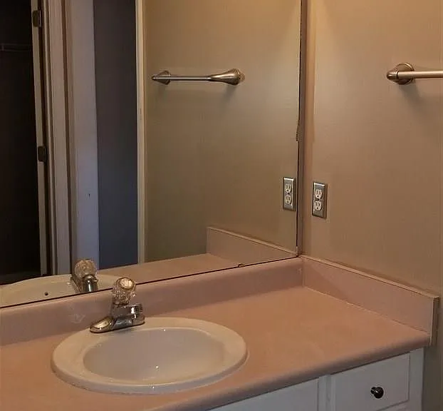 100 Wynfield Ln — Photo 7
