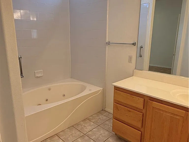 1739 Franklin Chase Ter — Photo 16