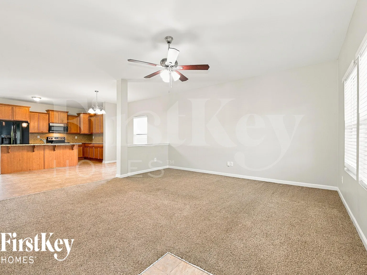 3 bed, 2.5 bath, 2099 sqft, $1,965 — Photo 4