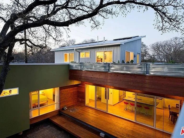 3206 French Pl — Photo 1