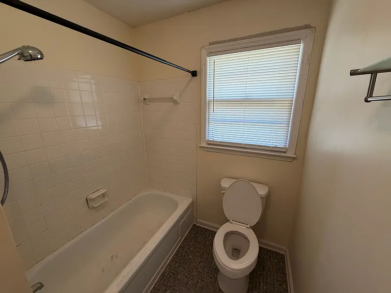 109 Anita St — Photo 6