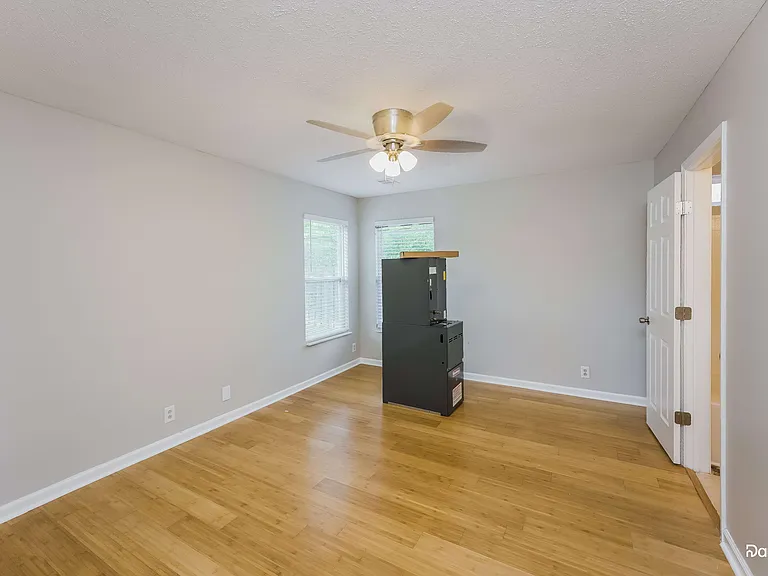 1896 Brookmeadow Ln — Photo 7