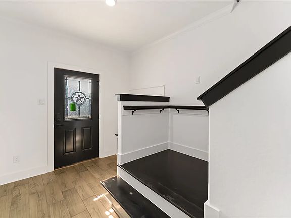 3rd image of 6734 Paris St #A