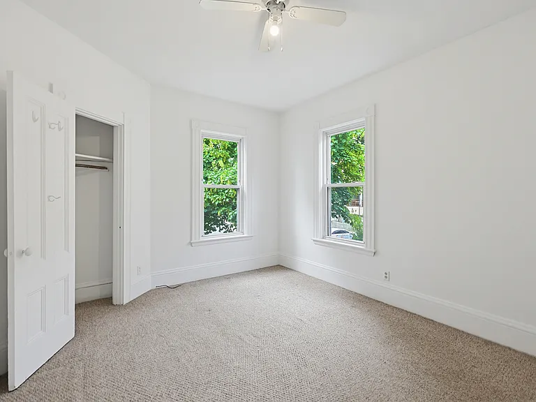 32 Stone Ave #32 — Photo 9