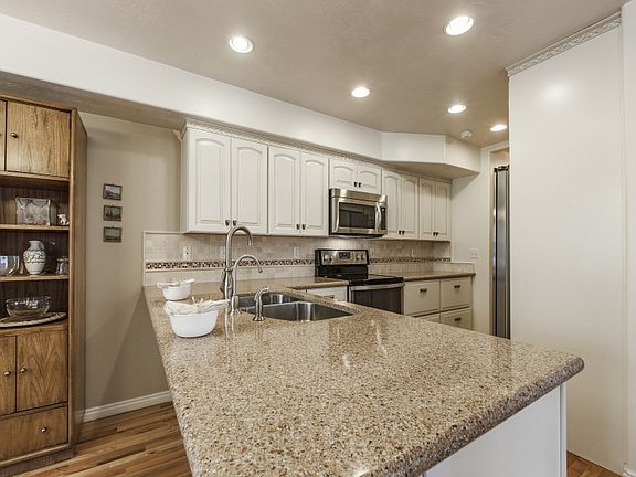 2nd image of 4461 S Squire Ct
