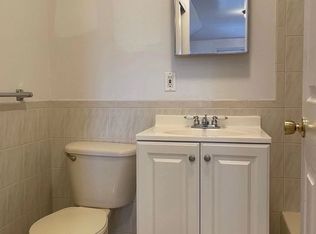 53-11 69th St FLOOR 2, Maspeth, NY 11378