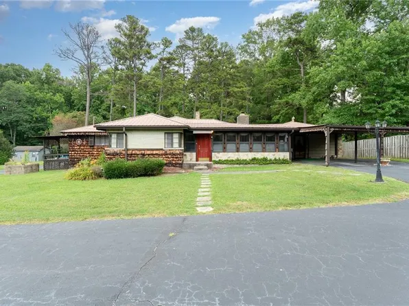 113 Ridgeway Dr, Thomasville, NC 27360