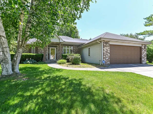 422 Eastern TRAIL, Mukwonago, WI 53149
