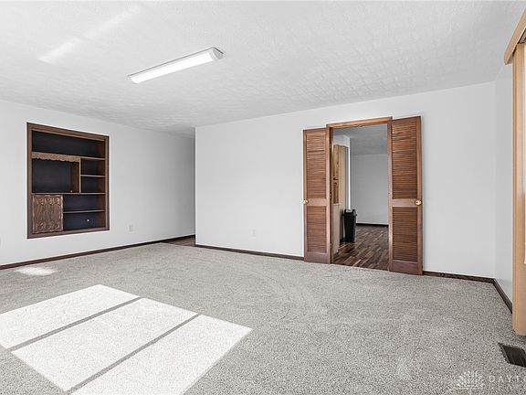 4th image of 1605 Beaver Creek Ln