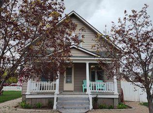 420 Yakima Ave, Filer, ID 83328