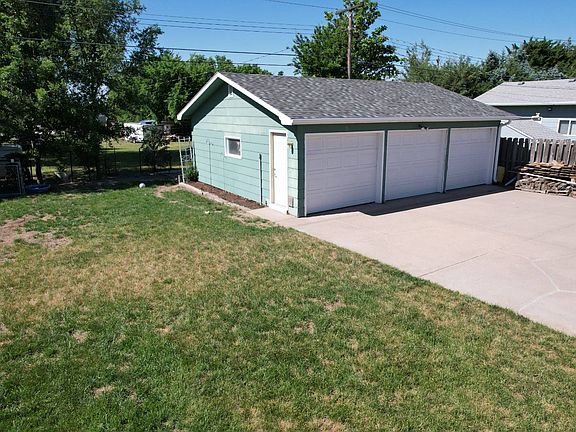 5th image of 1220 E 6th St