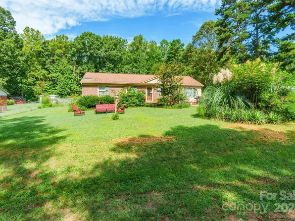 134 Maplewood Ln, Alexis, NC 28006